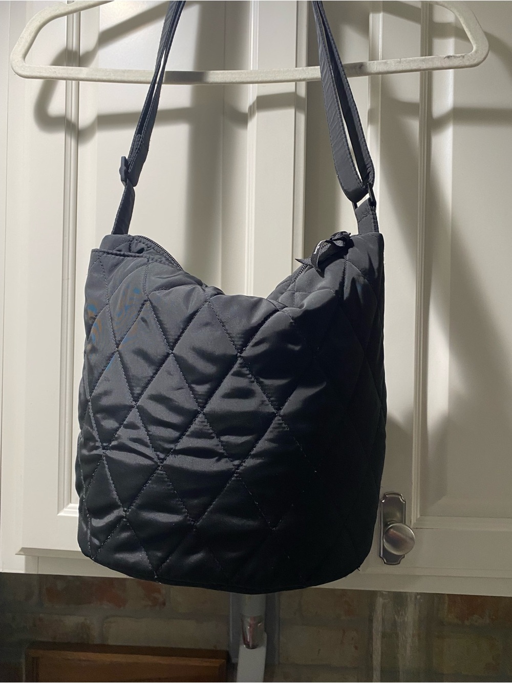 Vera Bradley Ultralight crossbody bucket bag - Picture 4 of 13